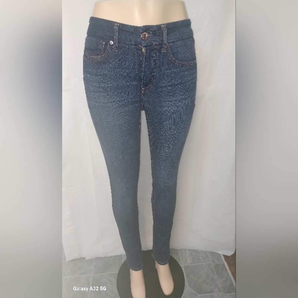 Seven 7 Est 1974 Size 4 Women's Blue Jeans